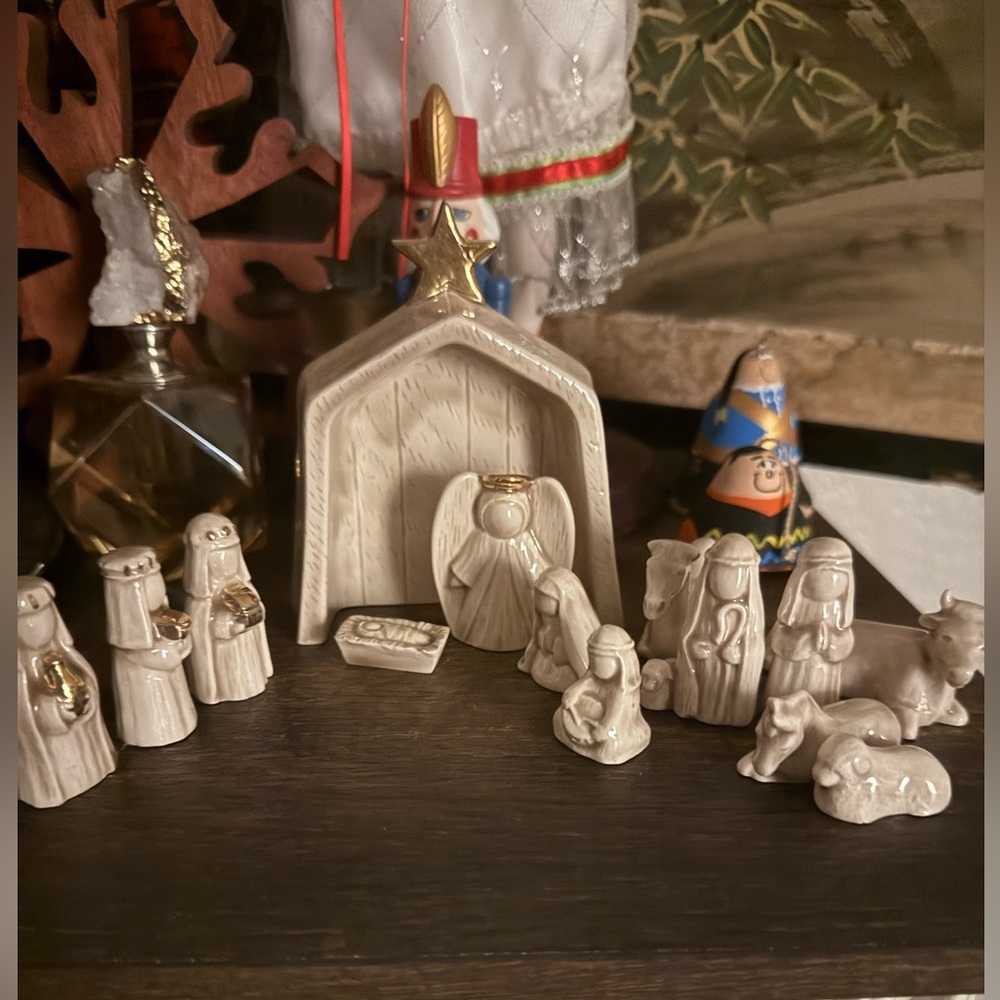 Elegant Cream Nativity Set